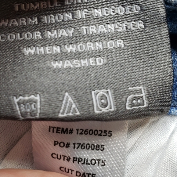 Torrid Crop Boyfriend Straight Stretch Mid-Rise Jean Cropped Size 20R - Picture 7 of 15